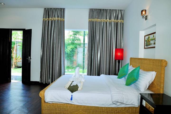 Room 47 of 83