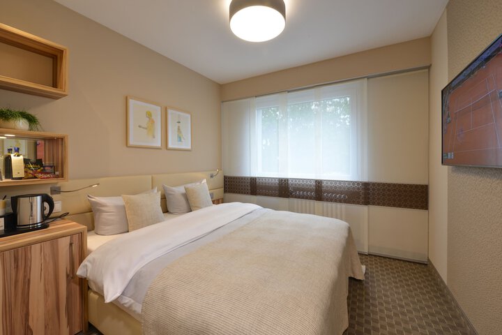 Room 14 of 63