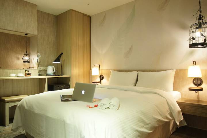 Room 16 of 63