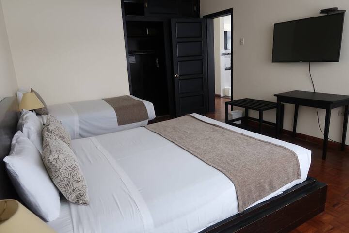 Room 34 of 63