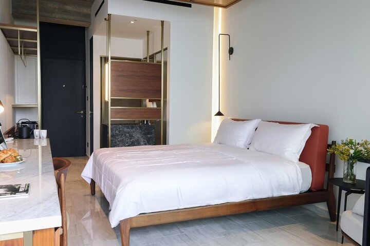 Room 19 of 52