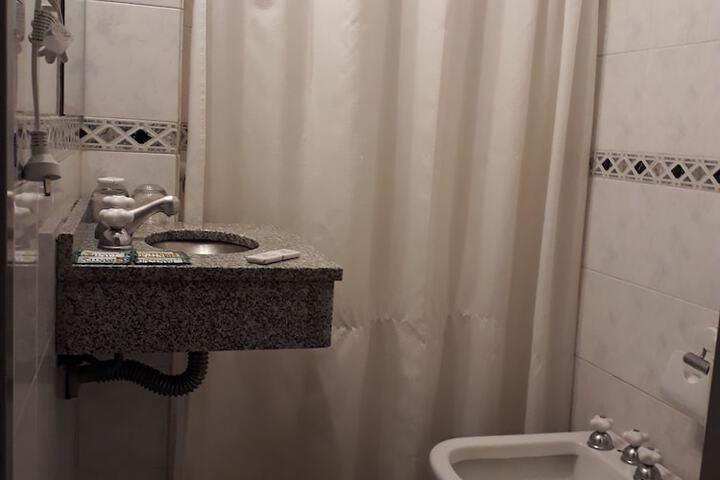 Room 32 of 52