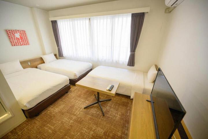 Hotel Suite Photo