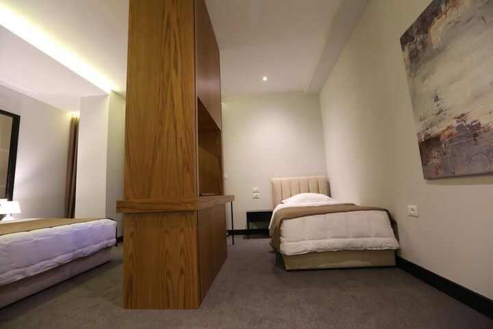 Room 10 of 47