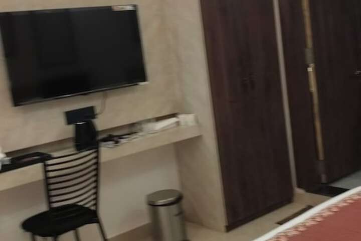 Room 68 of 118