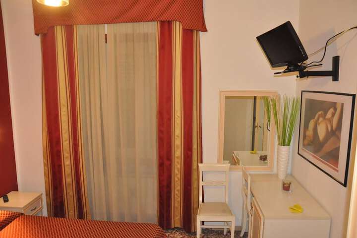 Room 18 of 52
