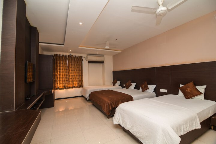Room 10 of 57