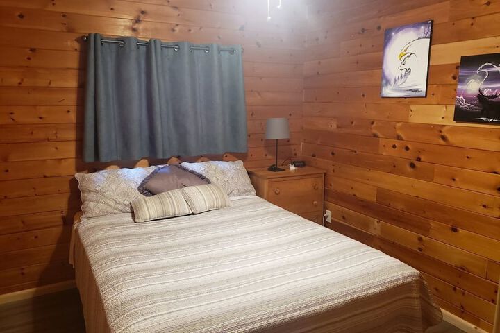 Room 12 of 96