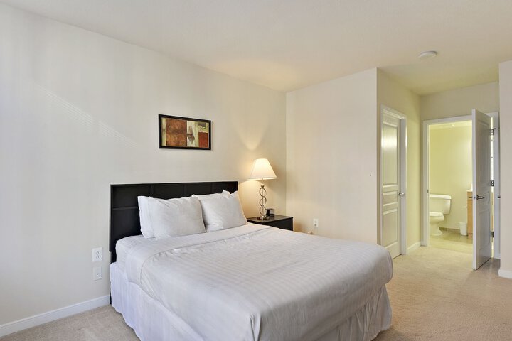 Room 7 of 26
