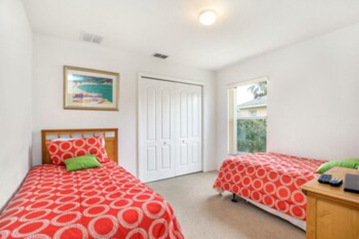 Room 11 of 21