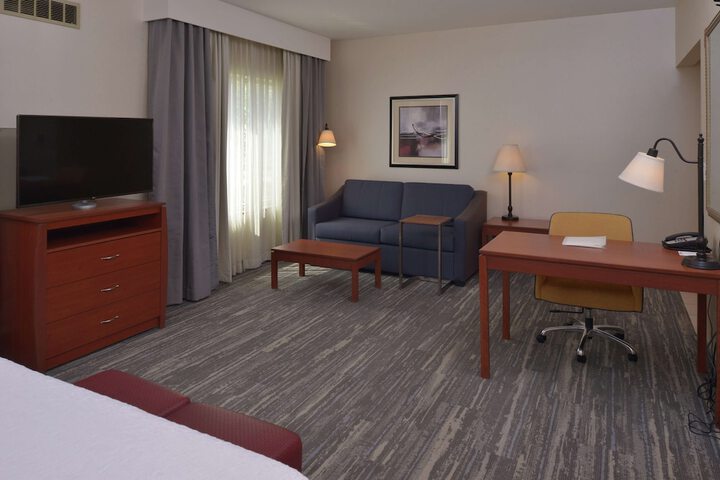 1 King Bed (12 of 13)