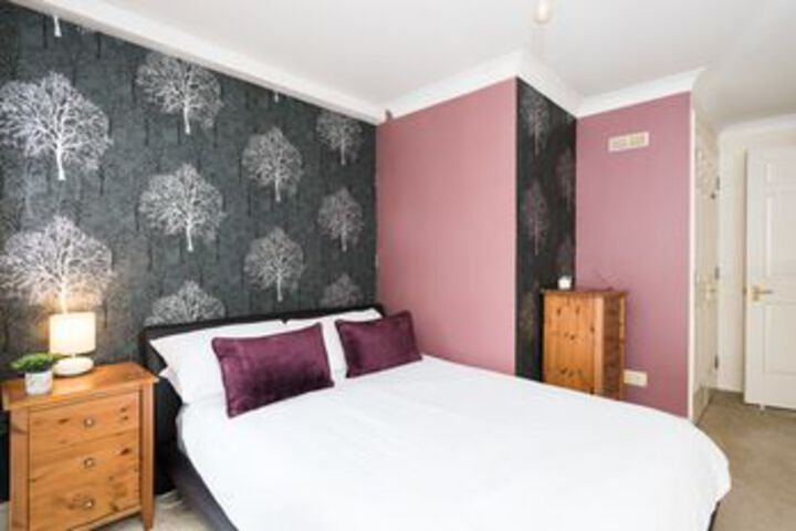 Room 9 of 19