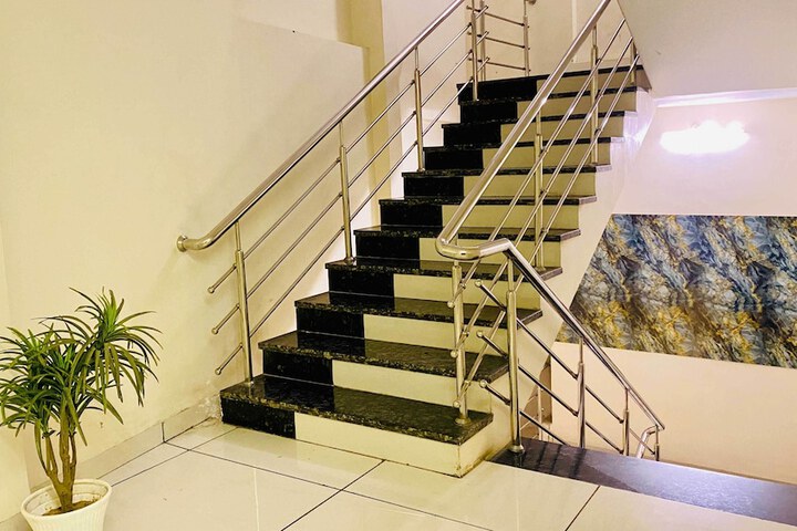 Hotel Sukh Vilas