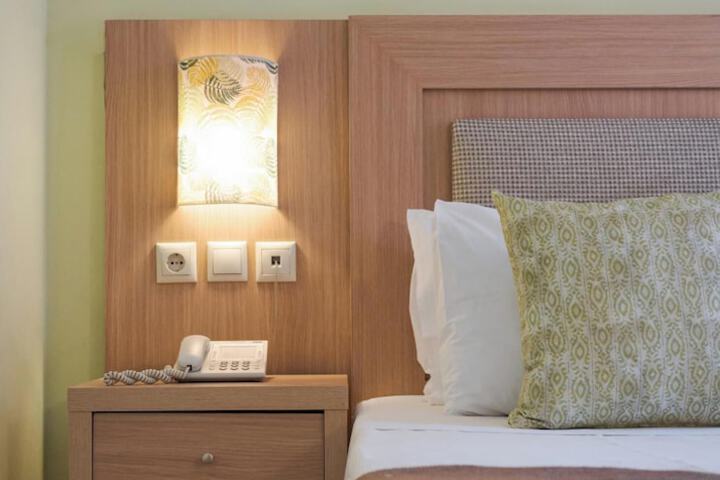 Room 29 of 70