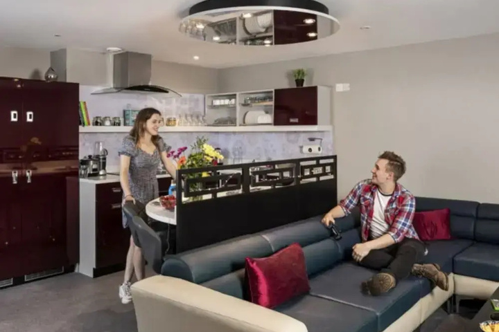 Vibrant Rooms for Students in LEICESTER