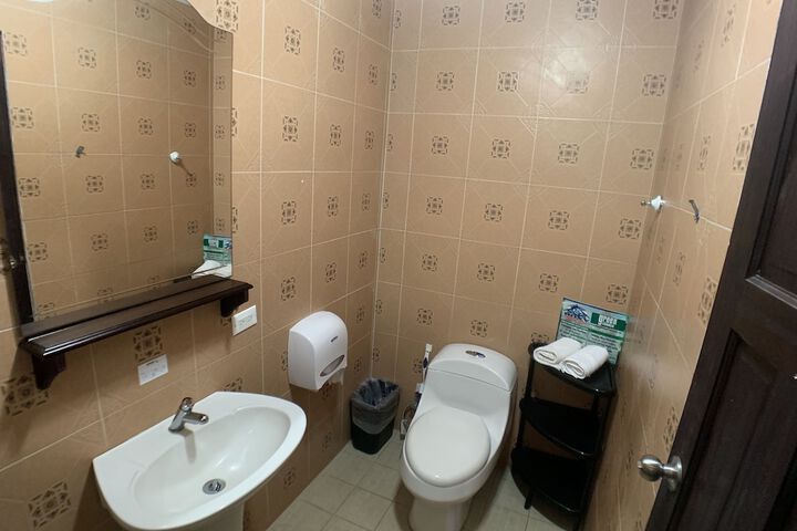Room 11 of 50