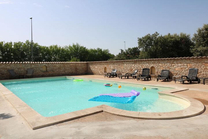 Pool 23 of 35