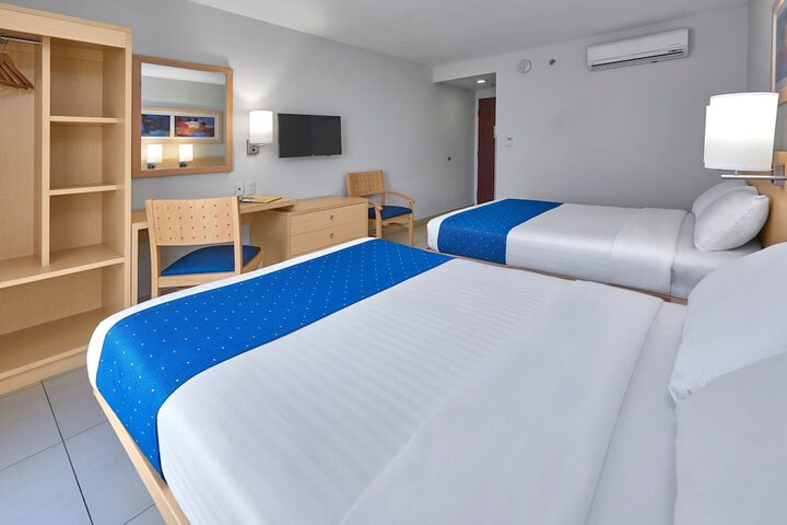Room 18 of 49