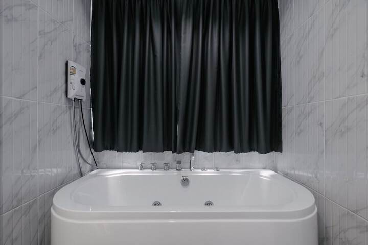 Room 35 of 45