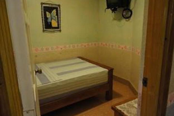 Room 3 of 6