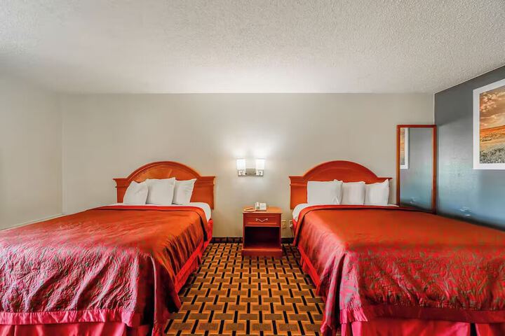 Room 22 of 42