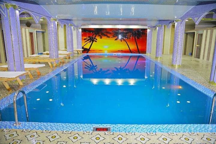 Pool 27 of 42