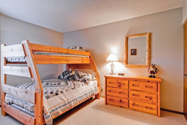 Room 11 of 155