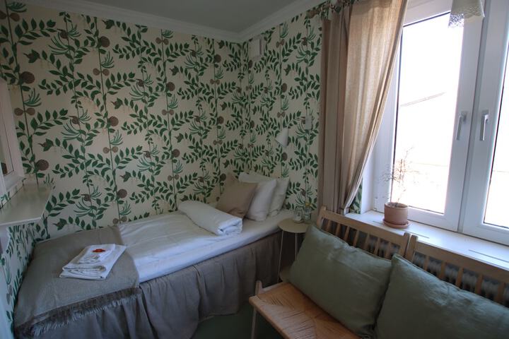Room 22 of 62