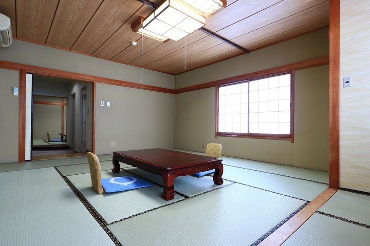 Room 18 of 51
