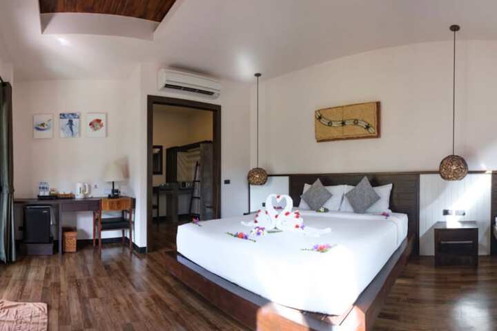 Room 25 of 149
