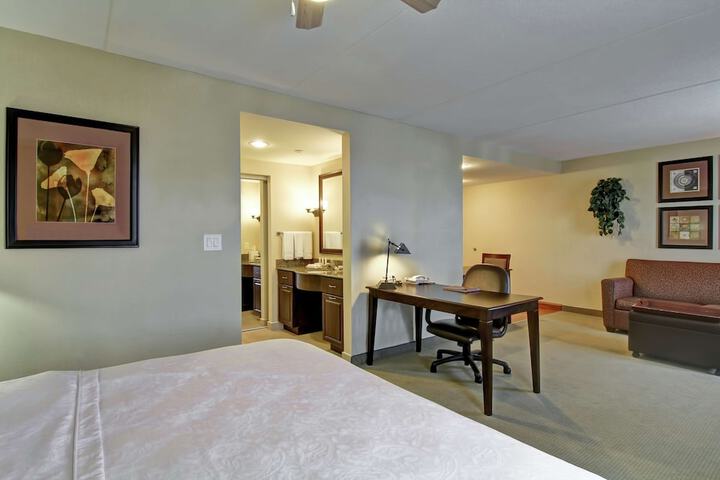 Room 9 of 31
