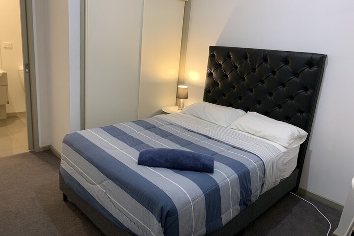 Room 3 of 49