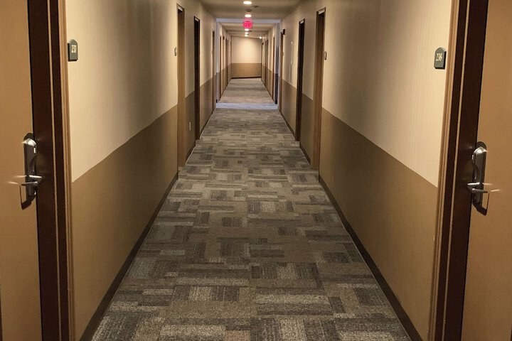 Ballroom/Hall 80 of 91