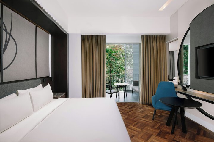 Room 22 of 104