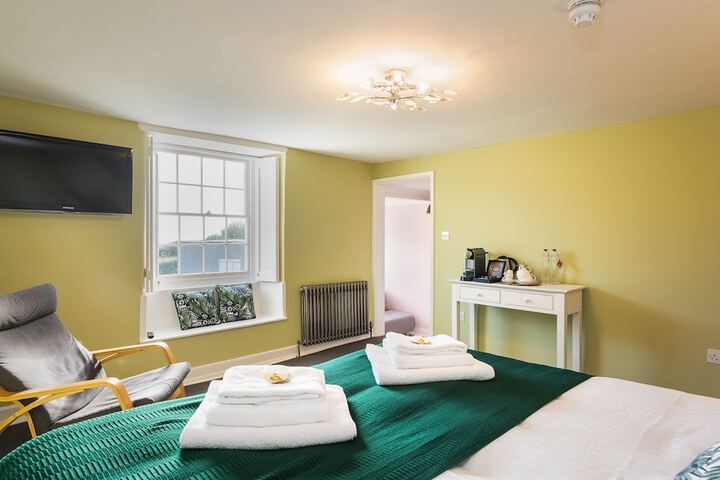 Room 8 of 47