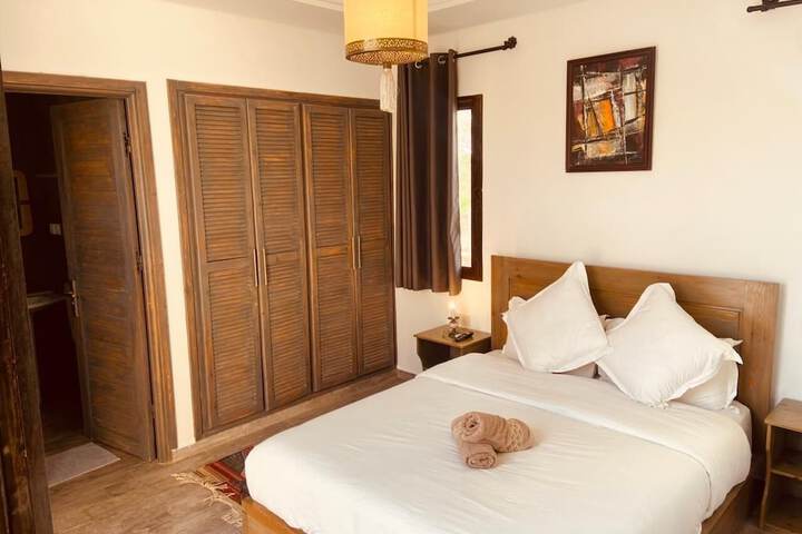 Room 46 of 153