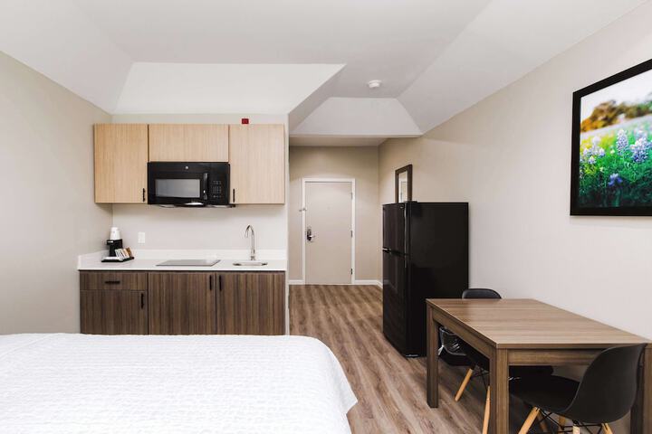 Private kitchenette