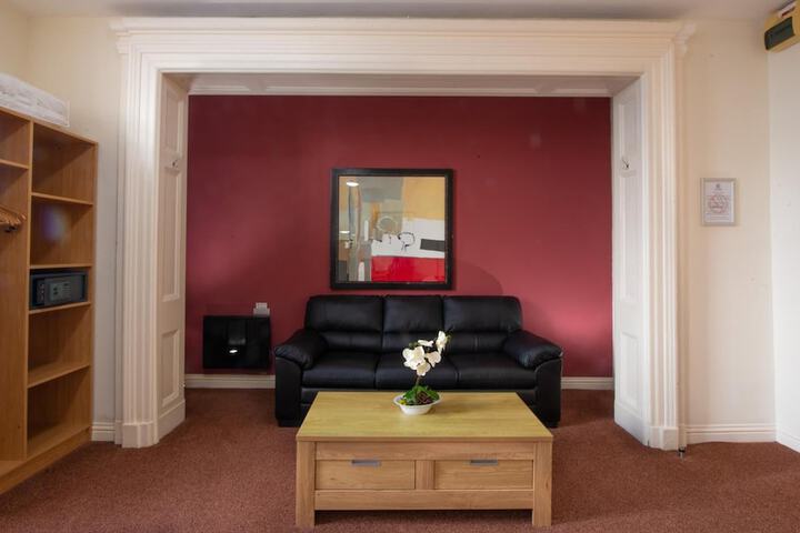 Room 18 of 30