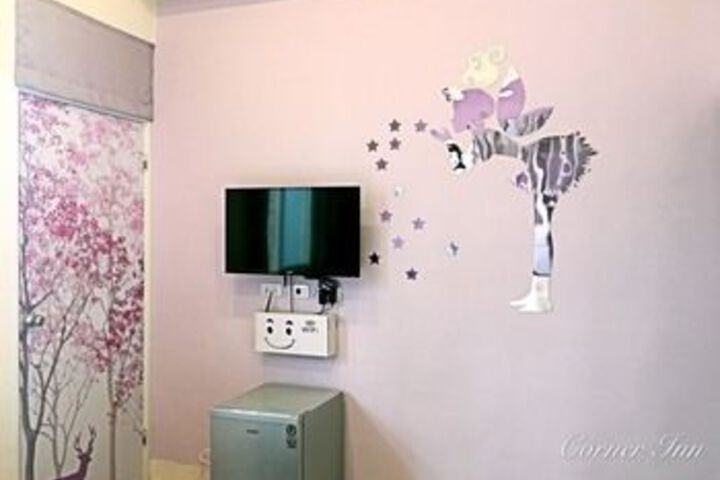 Room 22 of 27