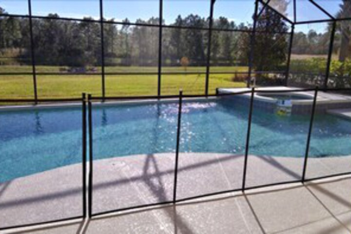 Pool 14 of 24