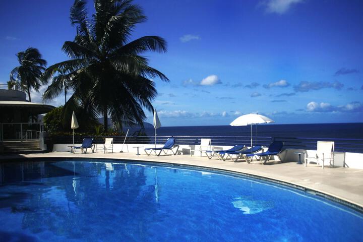 Pools & Facilities