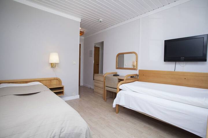 Room 5 of 35