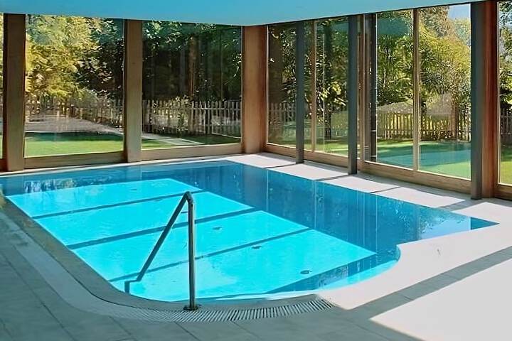 Pool 13 of 31