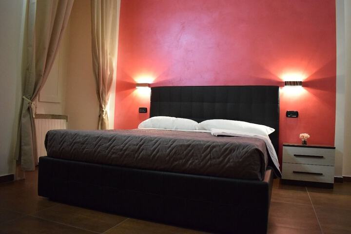 Room 7 of 25