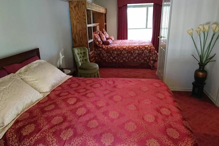 Room 3 of 19