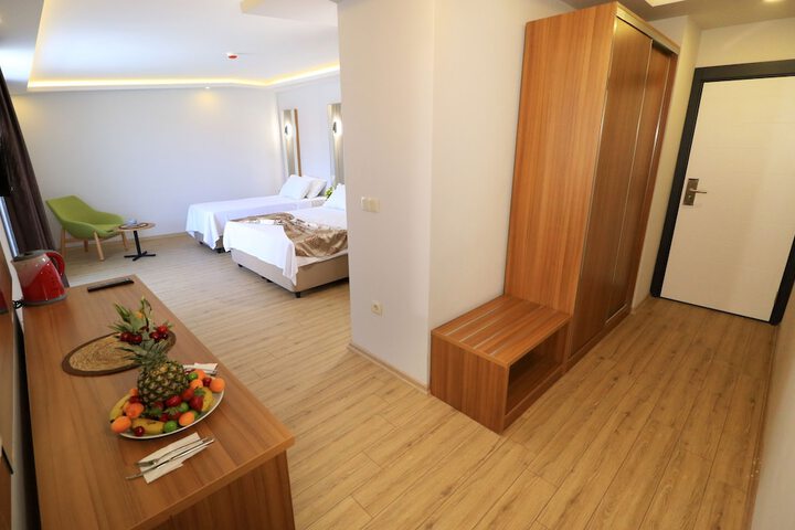 Room 5 of 36