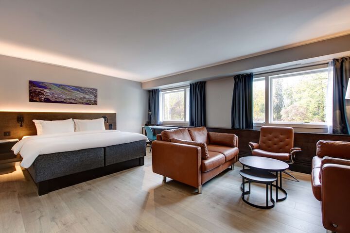 Room 8 of 59
