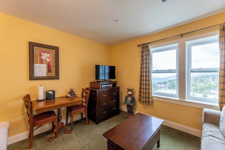 Room 17 of 46