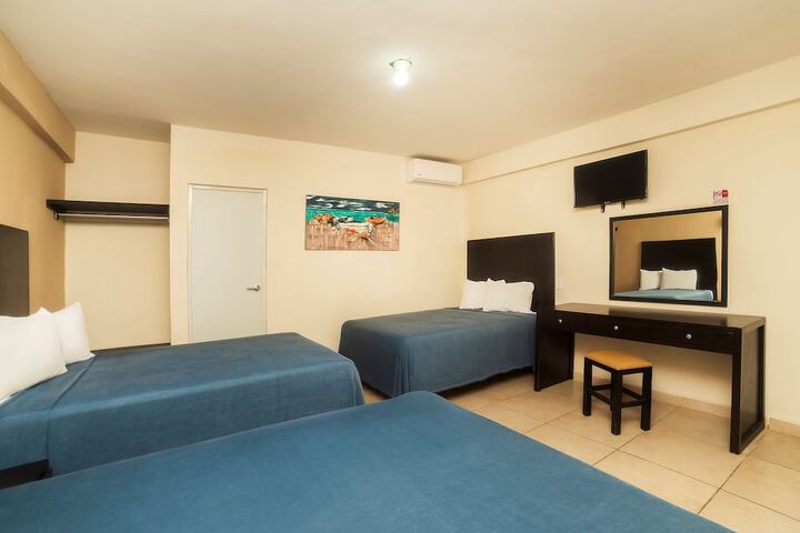 Room 17 of 27