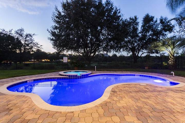 Pool 23 of 51